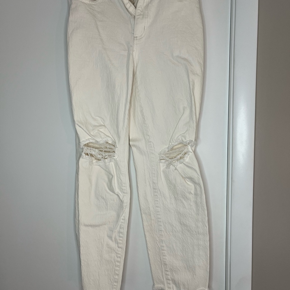 Universal Thread Vintage Straight Cream Jeans